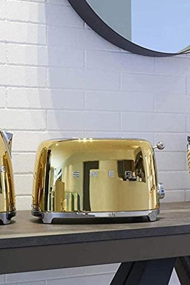 SMEG 50' STYLE 2 DİLİMLİ GOLD ALTIN RENGİ EKMEK KIZARTMA MAKİNESİ TSF01GOEU