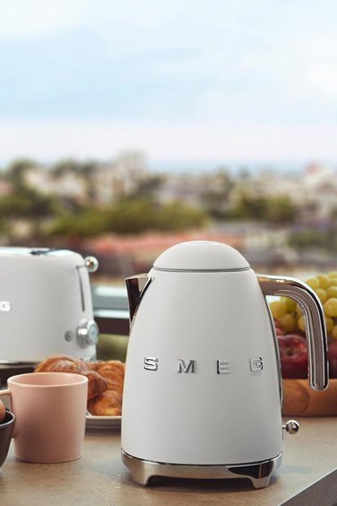 SMEG 50' Style Mat Beyaz Renk Kettle KLF03WHMEU